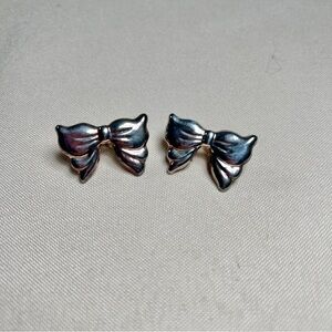 Silver Tone Italy Bow Earrings Pierced Holiday Cocktail Party Coquette *READ*